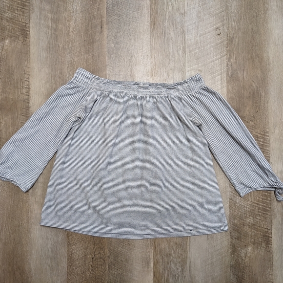 Lucky Brand Off the Shoulder Striped Top Size Small - Picture 6 of 7